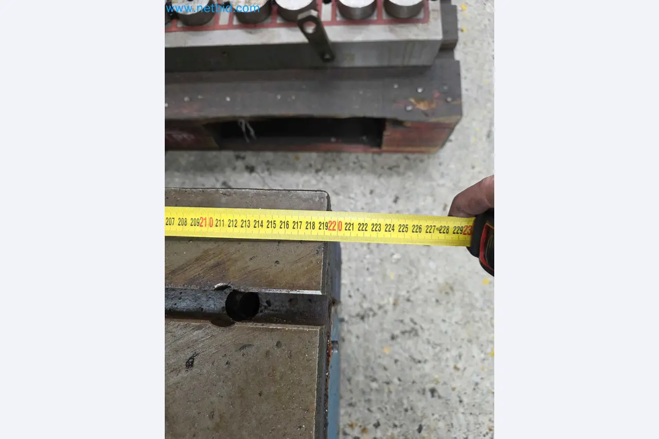 Tromosa Asset Sale (Troqueles Y Moldes De Galicia, Sa): Cnc Machining Centres, Edm Machines And Mould Manufacturing Equipment-9