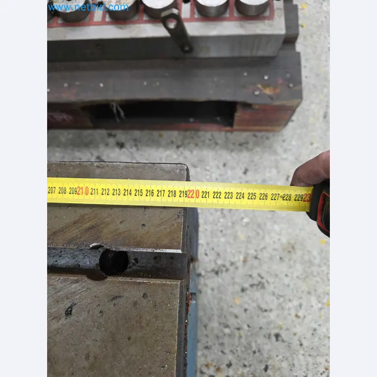 Tromosa Asset Sale (Troqueles Y Moldes De Galicia, Sa): Cnc Machining Centres, Edm Machines And Mould Manufacturing Equipment-9