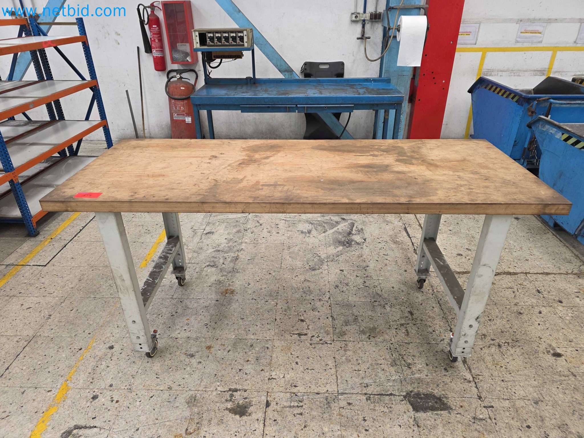 Centres d'usinage CNC, machines d'électroérosion et équipements pour la fabrication de moules
-1