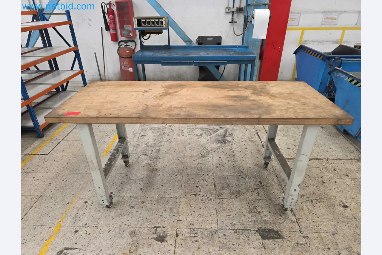 Centres d'usinage CNC, machines d'électroérosion et équipements pour la fabrication de moules
-1