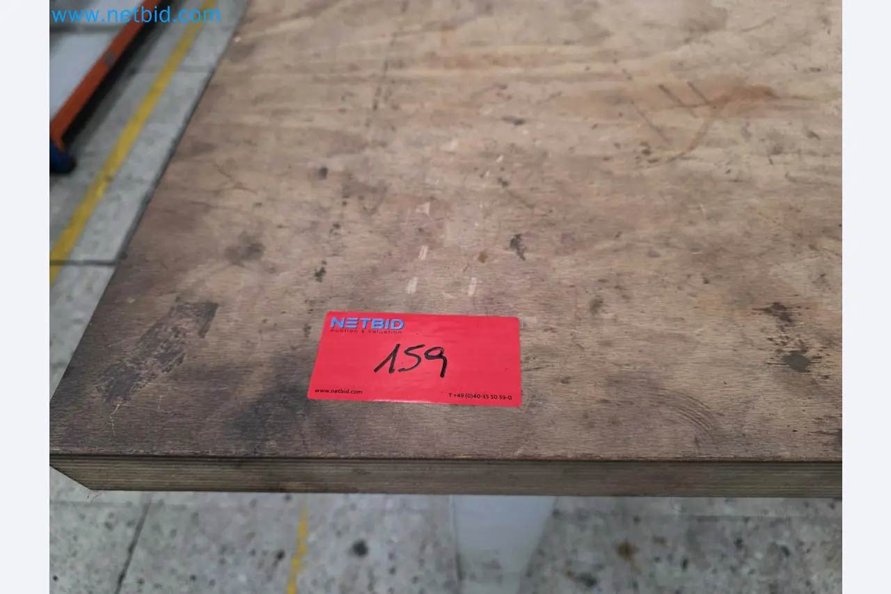 Centres d'usinage CNC, machines d'électroérosion et équipements pour la fabrication de moules
-4