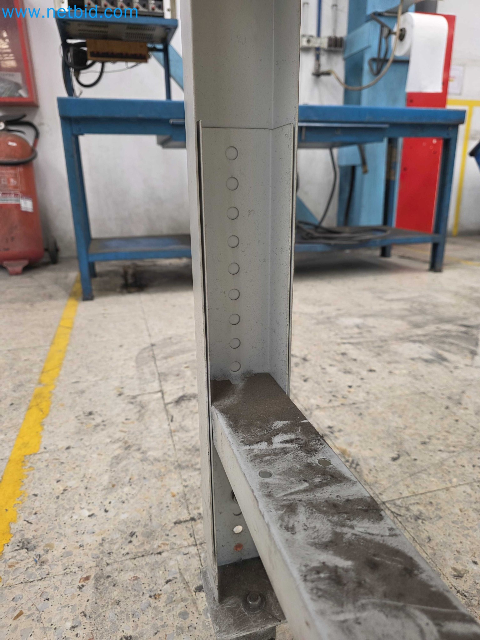 Centres d'usinage CNC, machines d'électroérosion et équipements pour la fabrication de moules
-6
