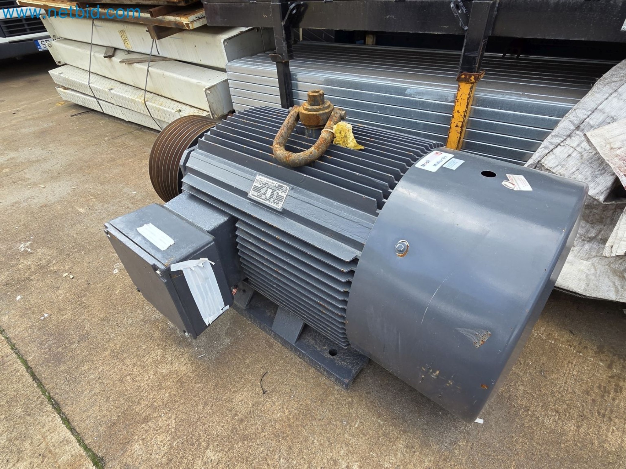 Engines, motors, and other industrial equipment for the foundry sector-14