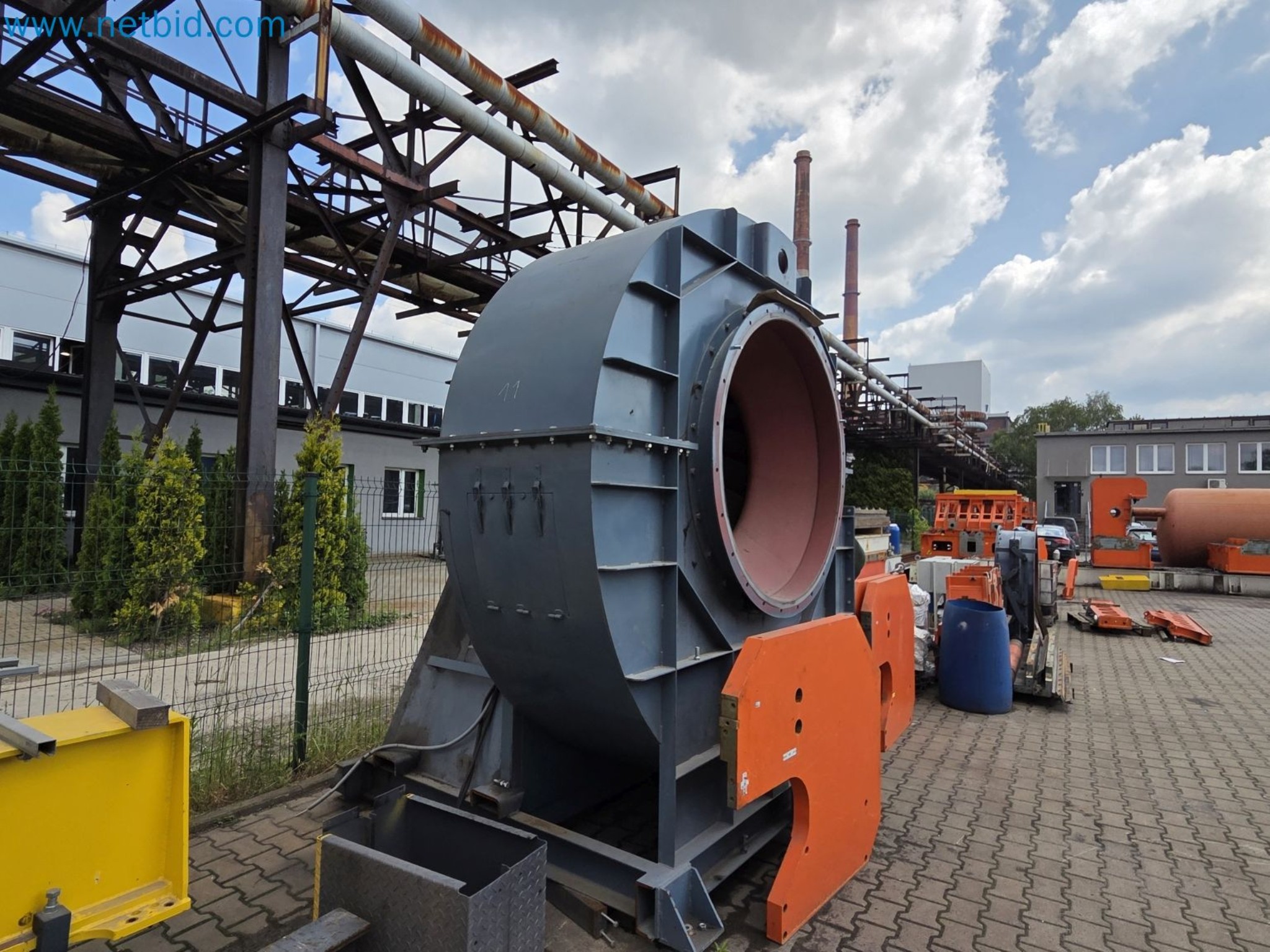 Engines, motors, and other industrial equipment for the foundry sector-1