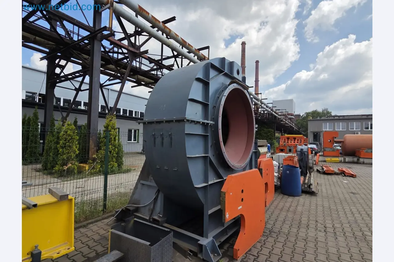 Engines, motors, and other industrial equipment for the foundry sector-1