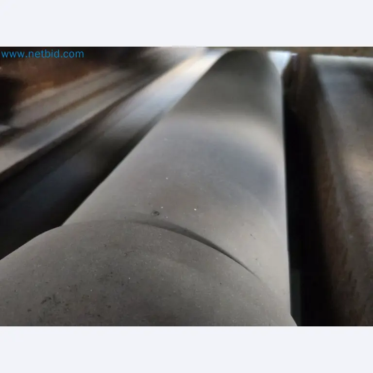 Engines, motors, and other industrial equipment for the foundry sector-10