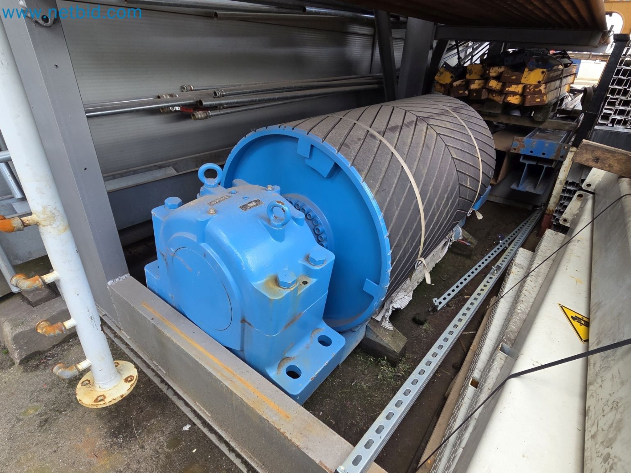 Engines, motors, and other industrial equipment for the foundry sector-2