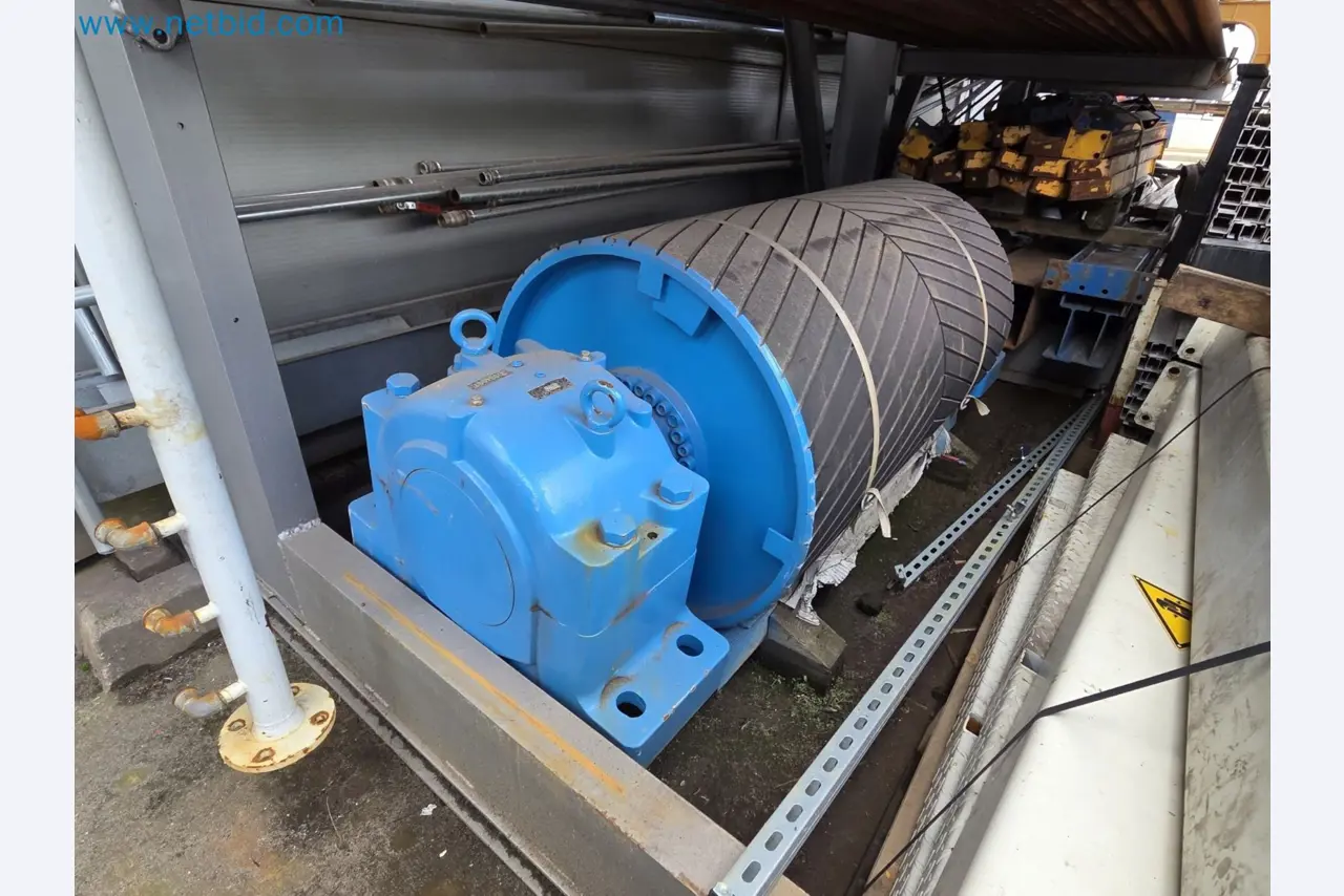 Engines, motors, and other industrial equipment for the foundry sector-2