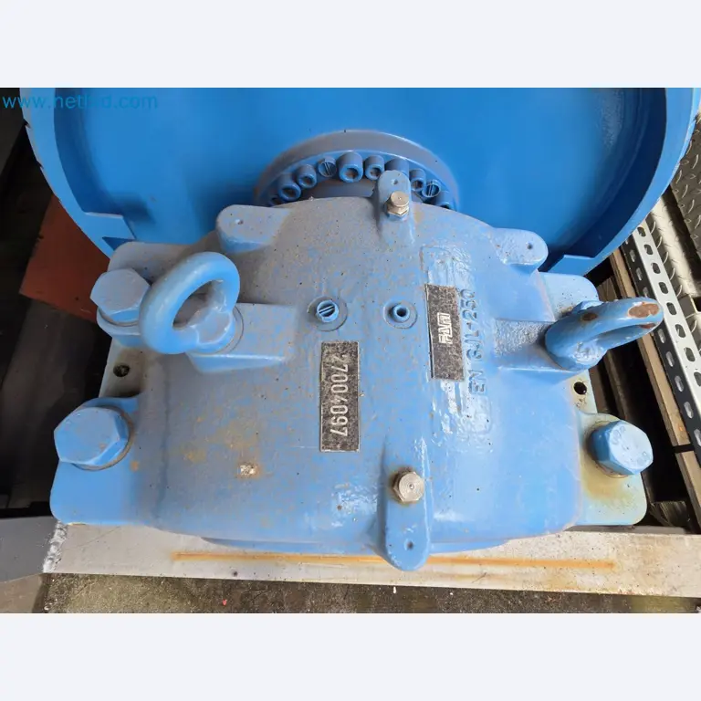 Engines, motors, and other industrial equipment for the foundry sector-4