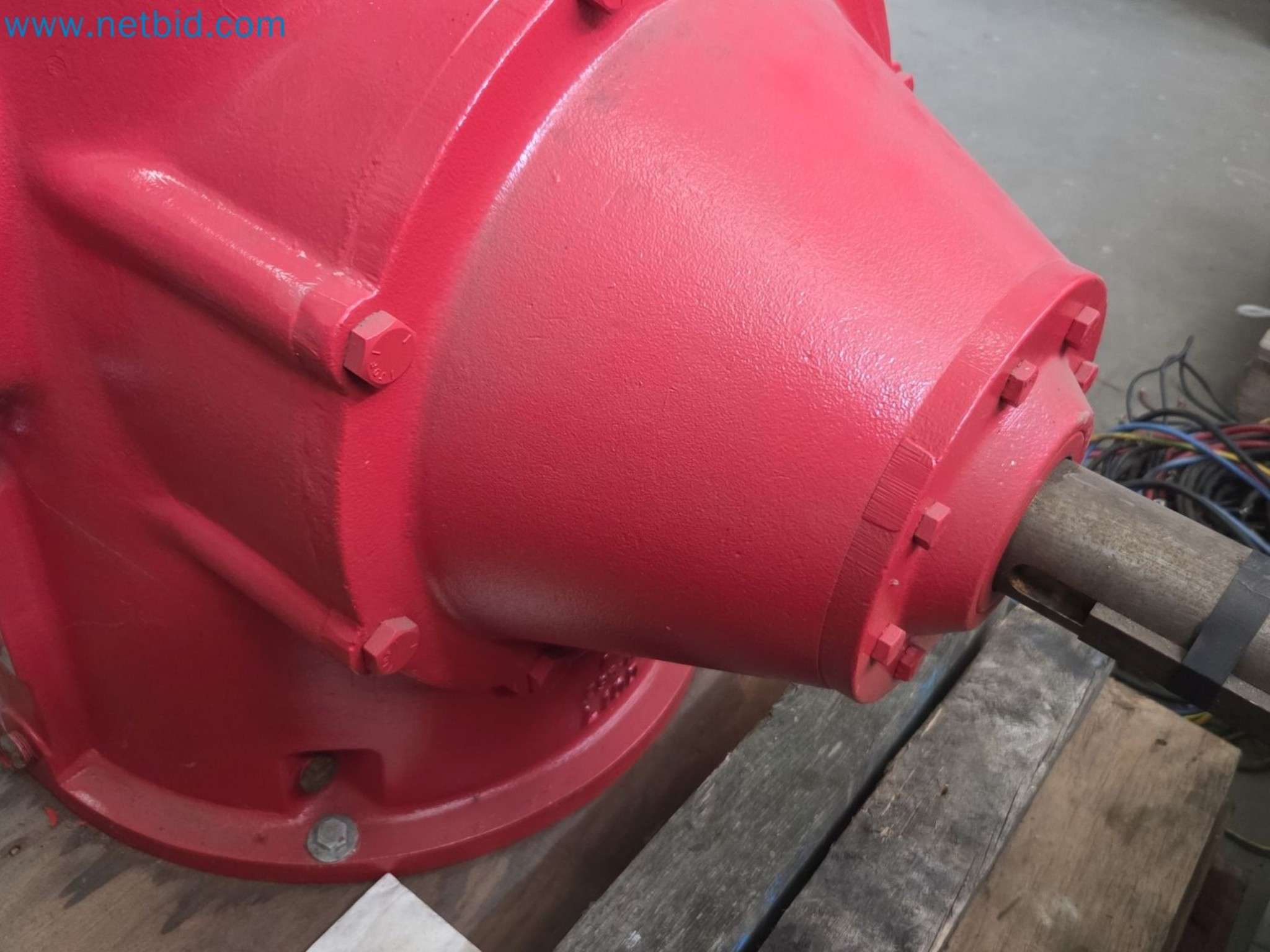 Engines, motors, and other industrial equipment for the foundry sector-13