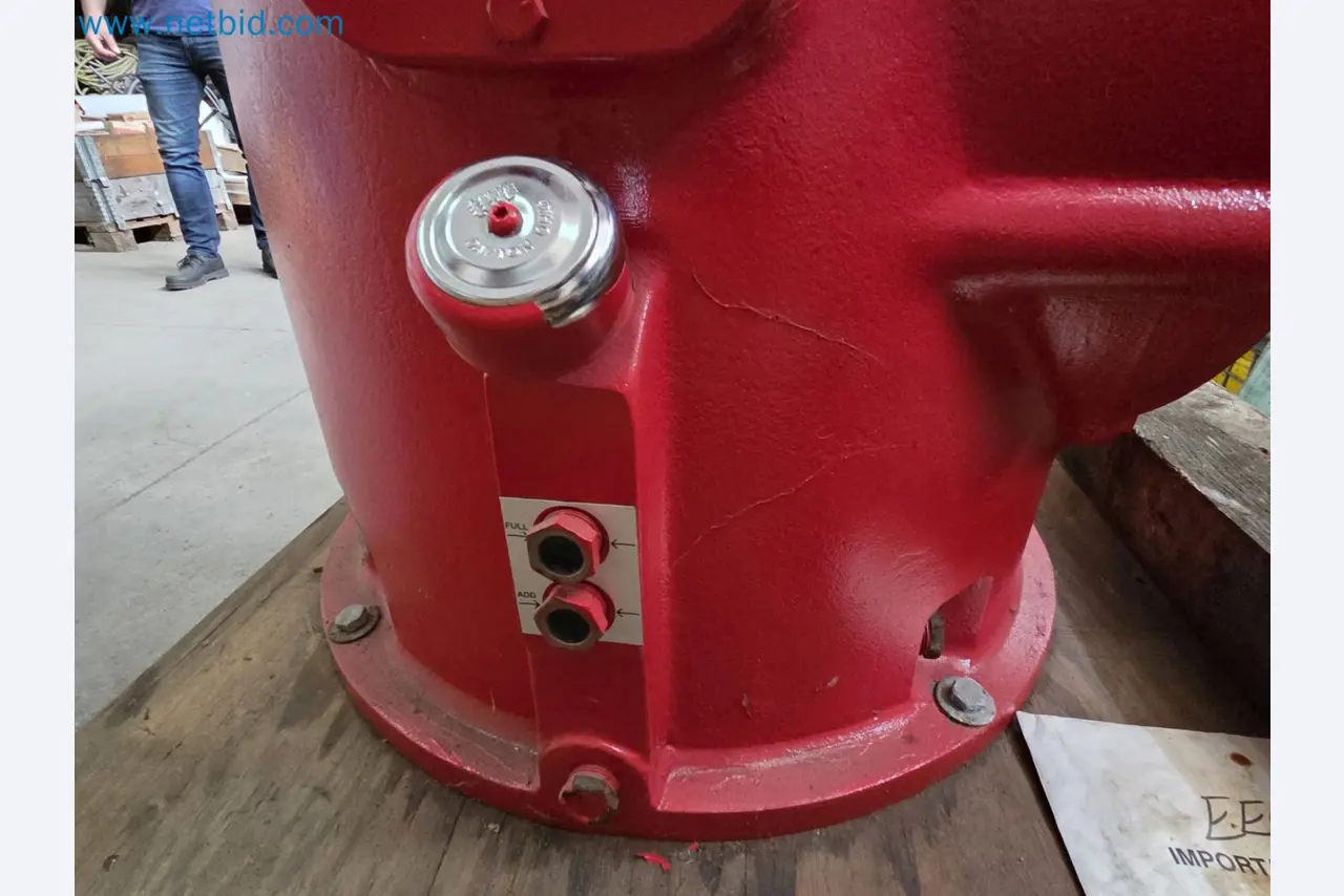 Engines, motors, and other industrial equipment for the foundry sector-14