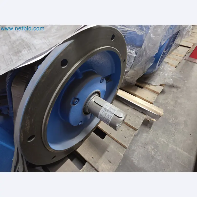 Engines, motors, and other industrial equipment for the foundry sector-3