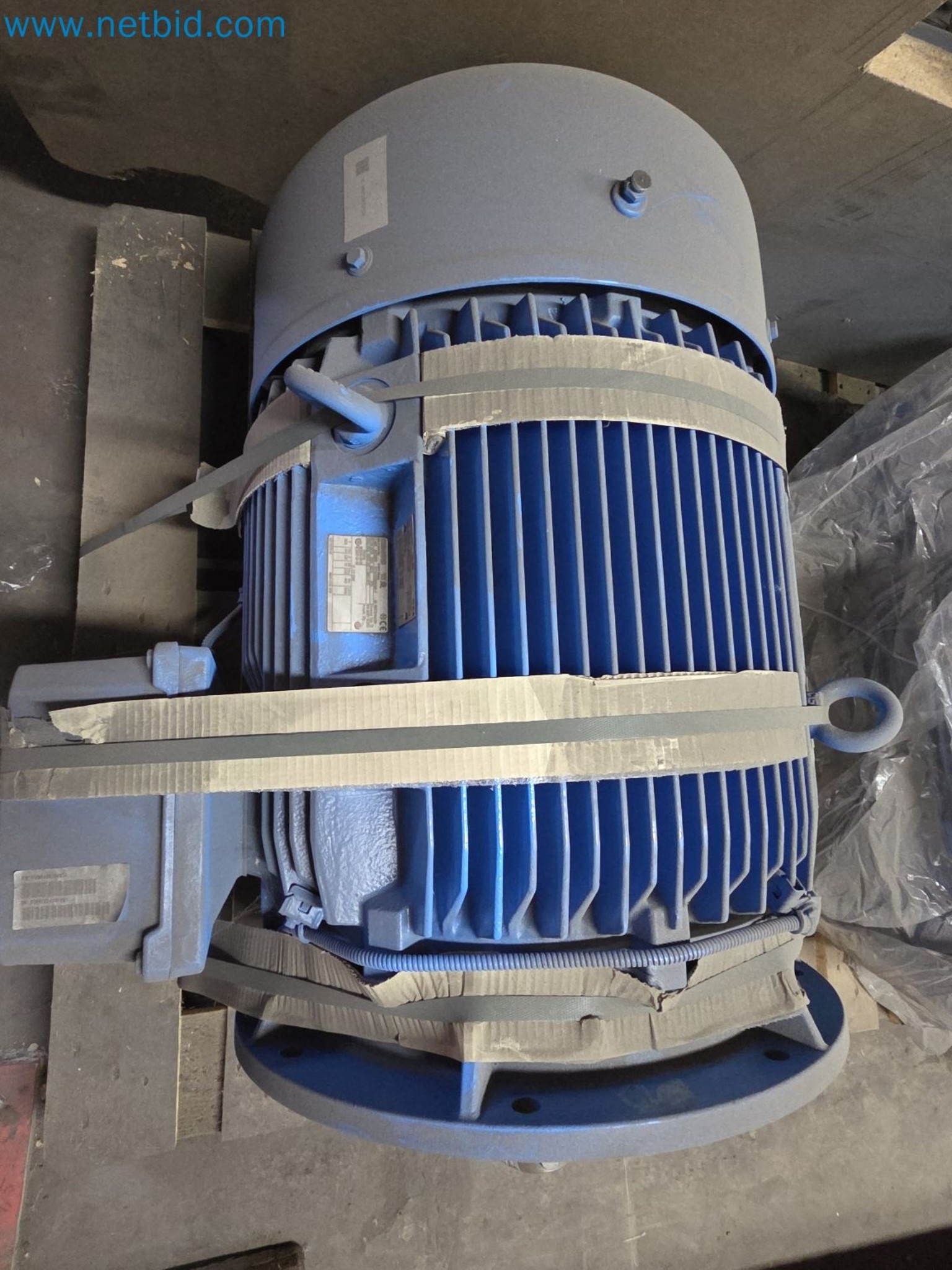 Engines, motors, and other industrial equipment for the foundry sector-6