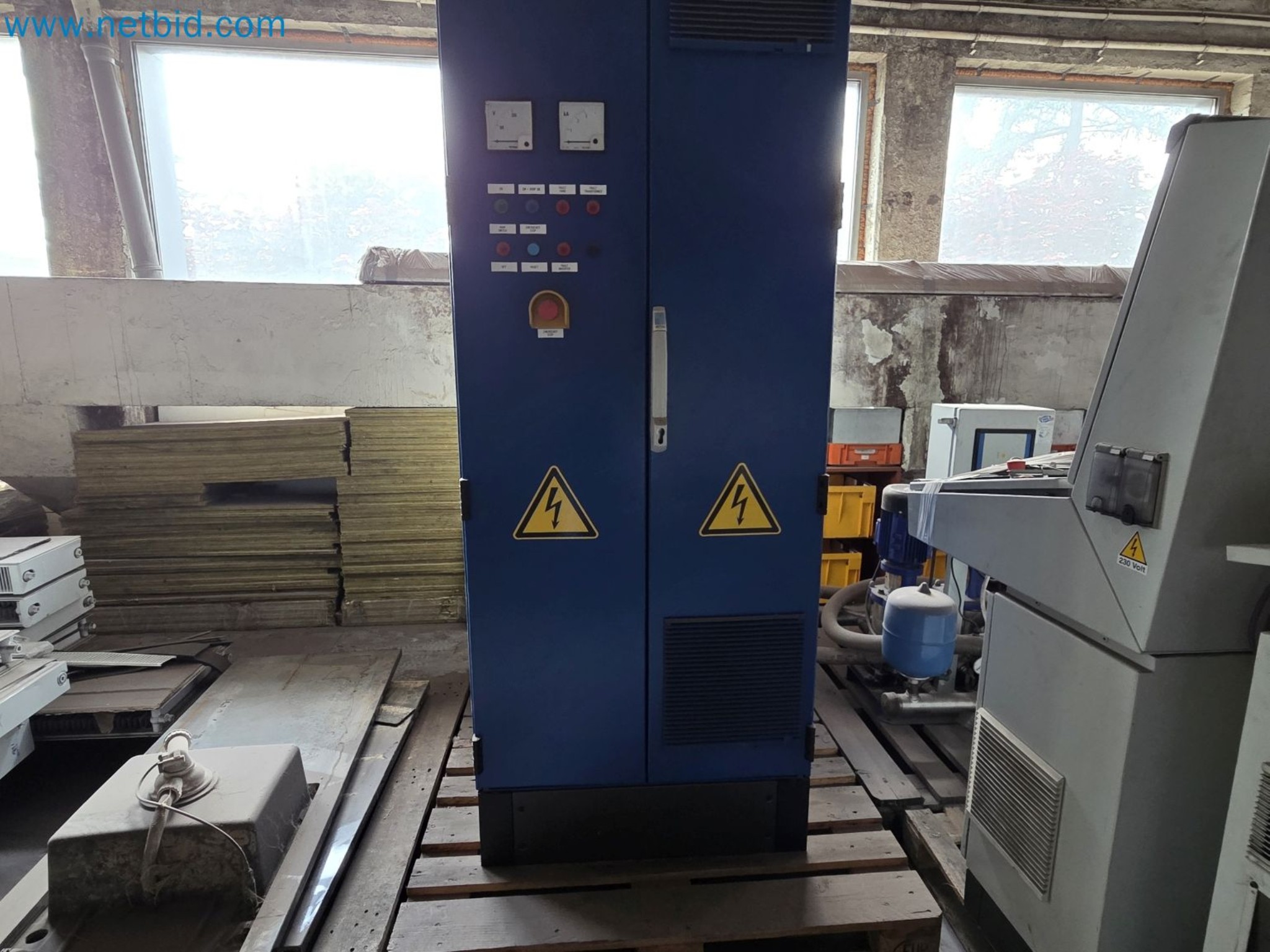 Engines, motors, and other industrial equipment for the foundry sector-1