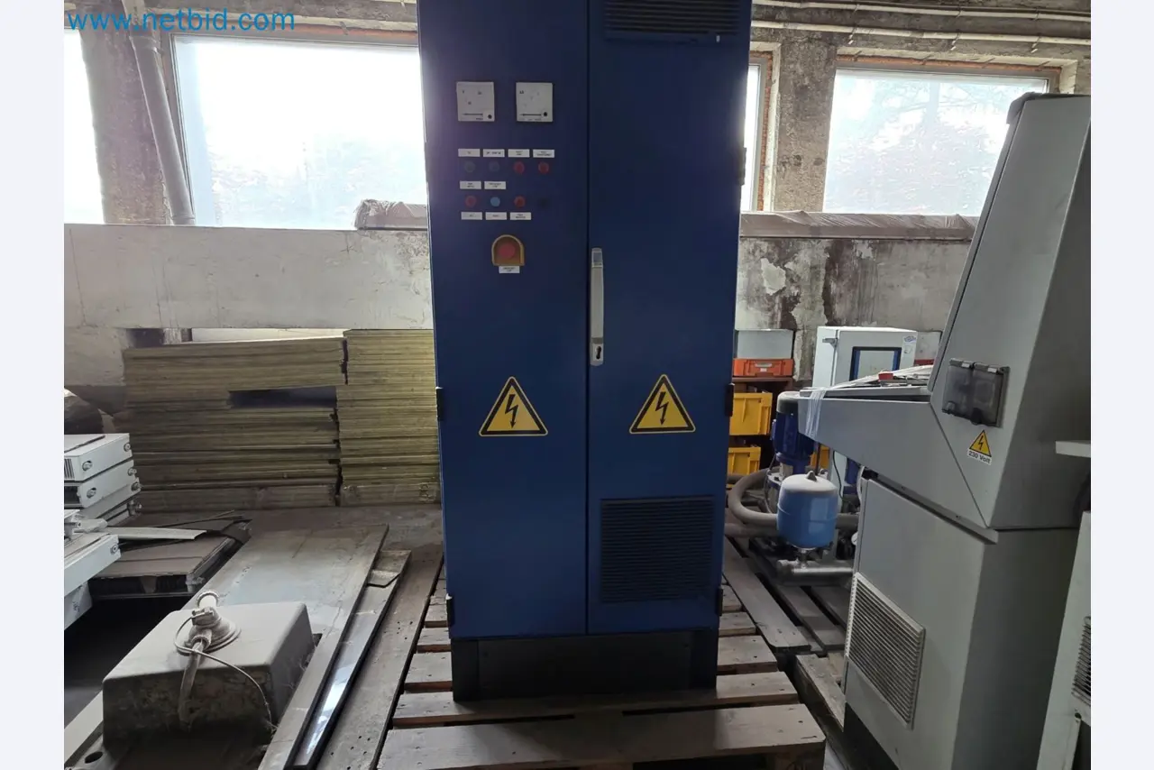 Engines, motors, and other industrial equipment for the foundry sector-1