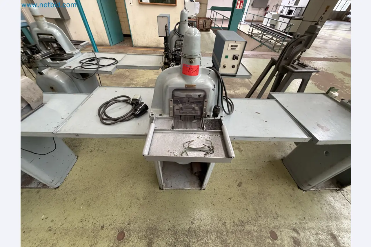 Closure of the Amiet Workshop: Swiss quality in bag lock manufacturing
-14