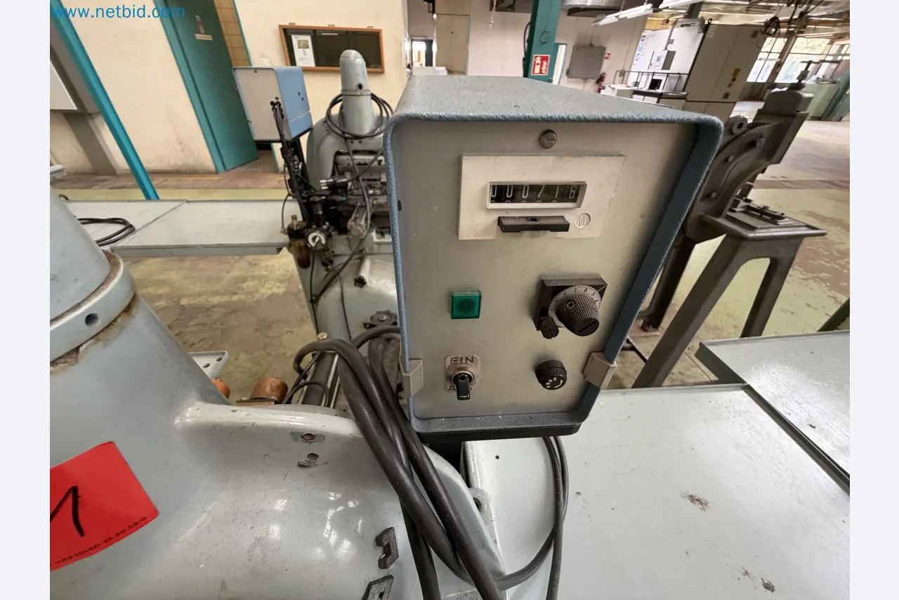 Closure of the Amiet Workshop: Swiss quality in bag lock manufacturing
-17