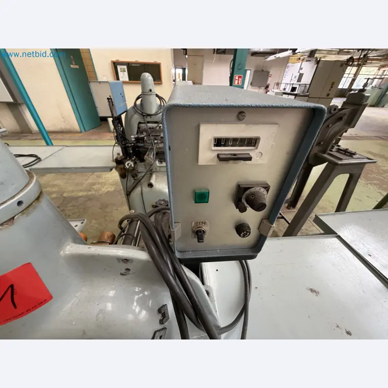Closure of the Amiet Workshop: Swiss quality in bag lock manufacturing
-17