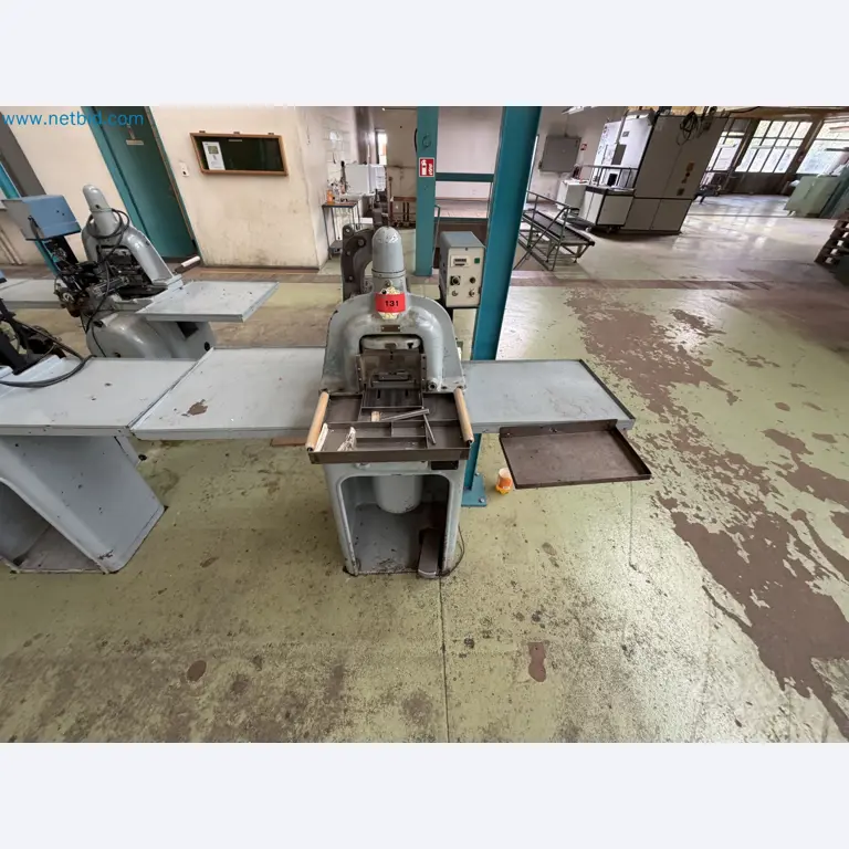 Closure of the Amiet Workshop: Swiss quality in bag lock manufacturing
-19