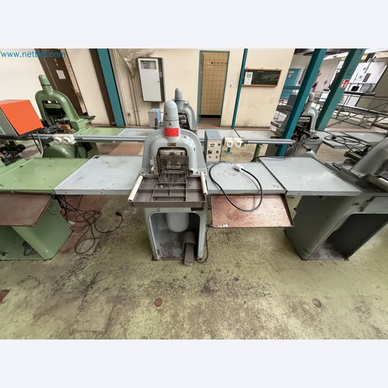 Closure of the Amiet Workshop: Swiss quality in bag lock manufacturing
-1