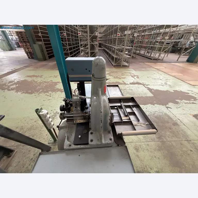 Closure of the Amiet Workshop: Swiss quality in bag lock manufacturing
-26