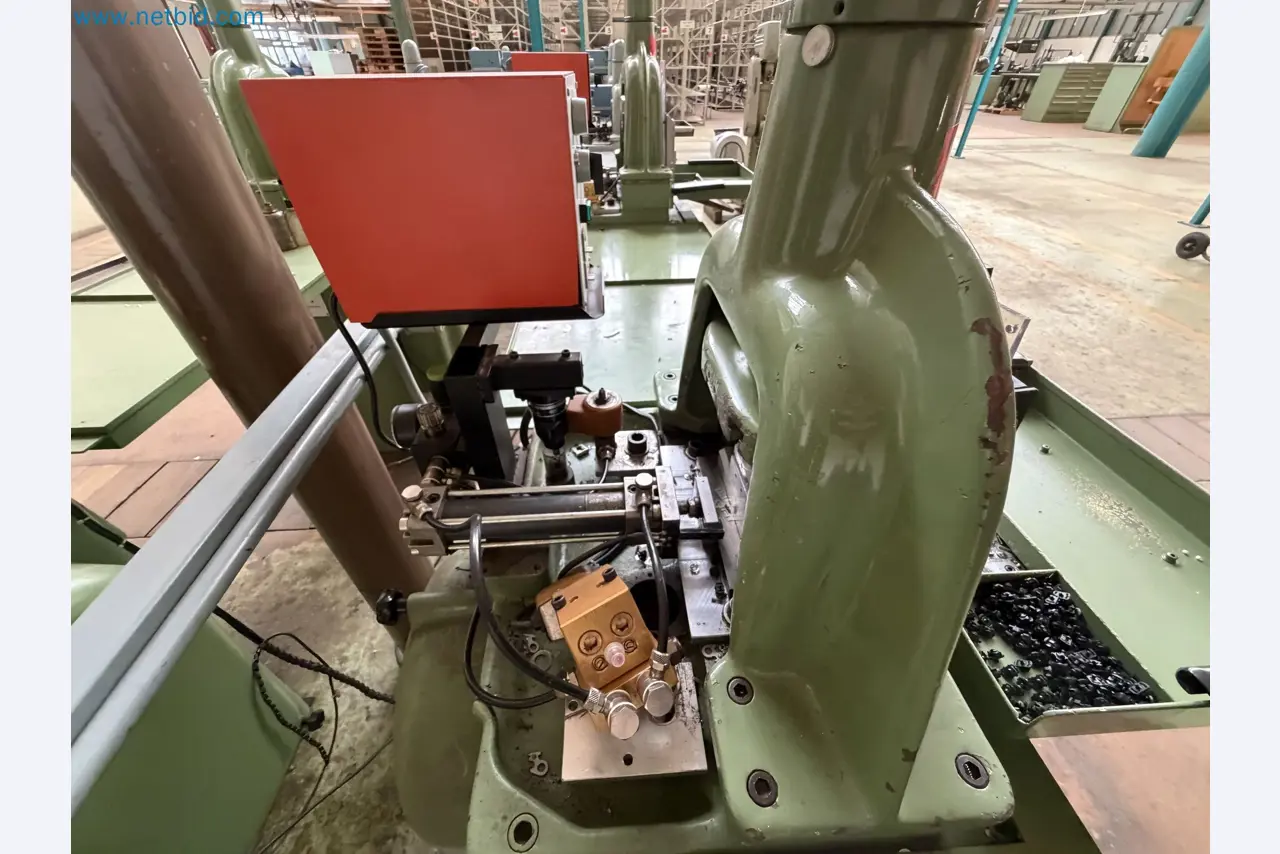 Closure of the Amiet Workshop: Swiss quality in bag lock manufacturing
-23