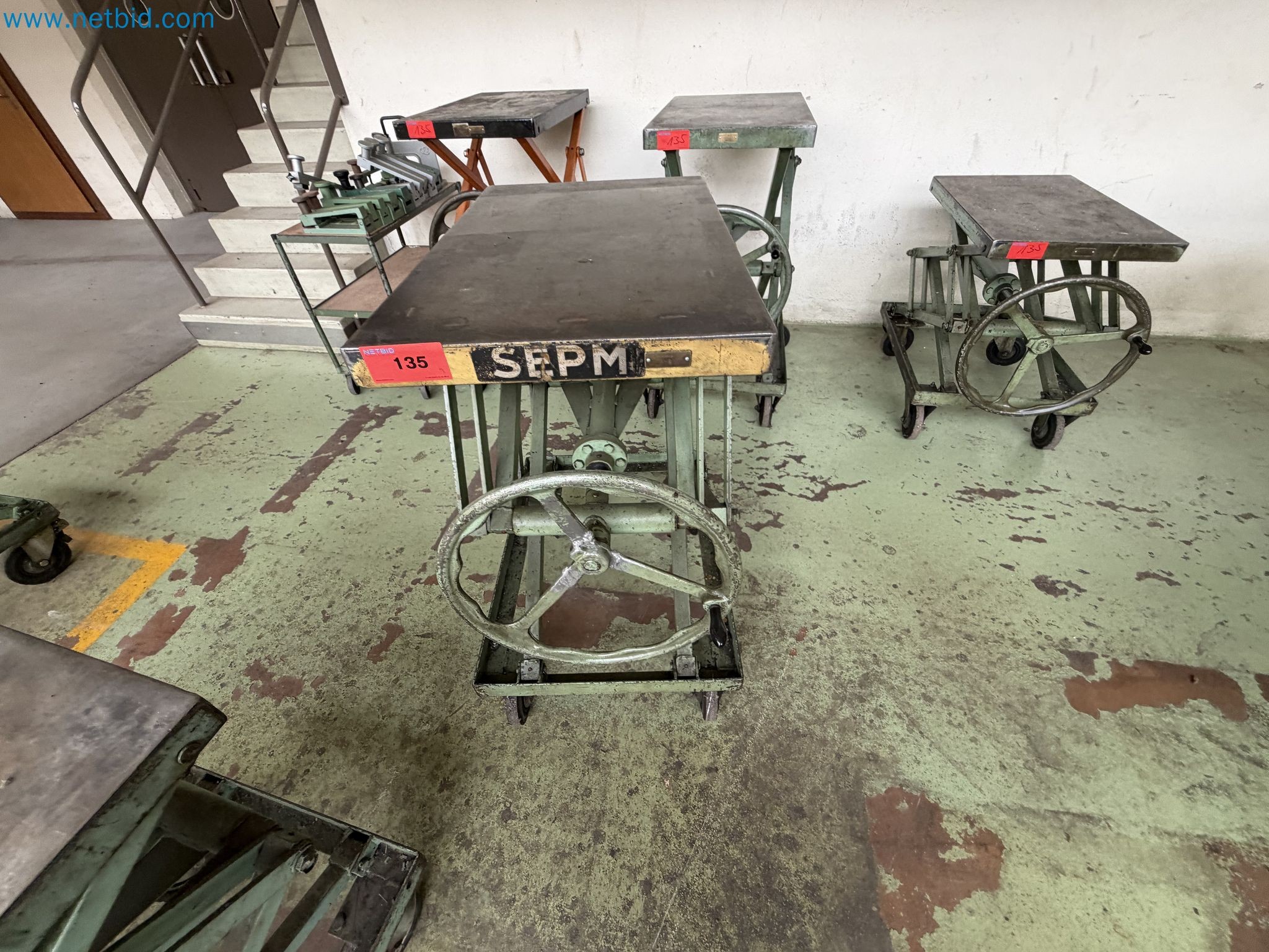 Closure of the Amiet Workshop: Swiss quality in bag lock manufacturing
-1