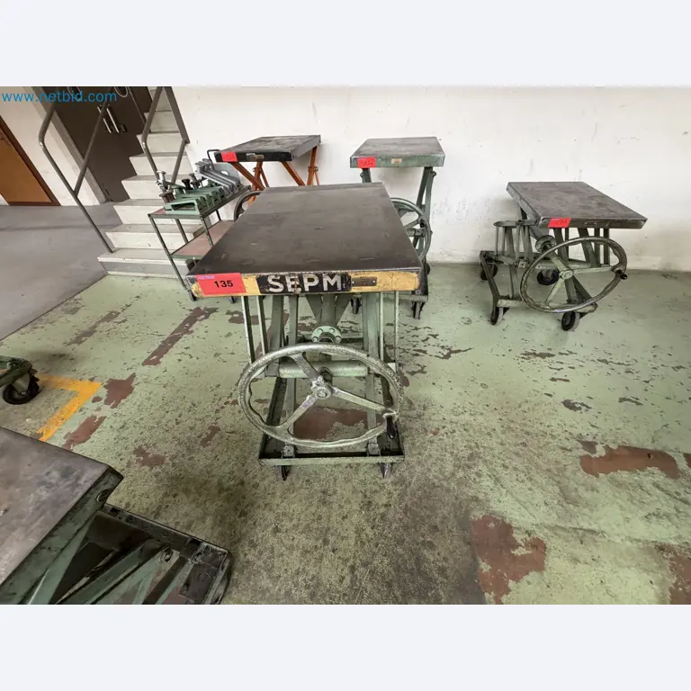 Closure of the Amiet Workshop: Swiss quality in bag lock manufacturing
-1