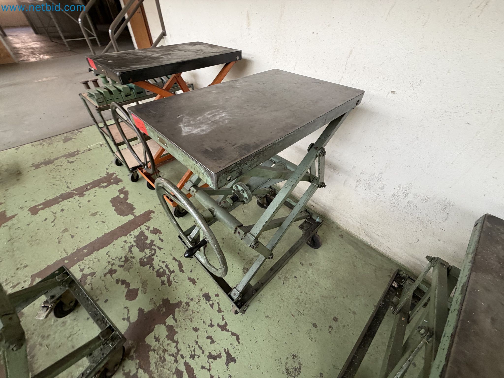 Closure of the Amiet Workshop: Swiss quality in bag lock manufacturing
-7