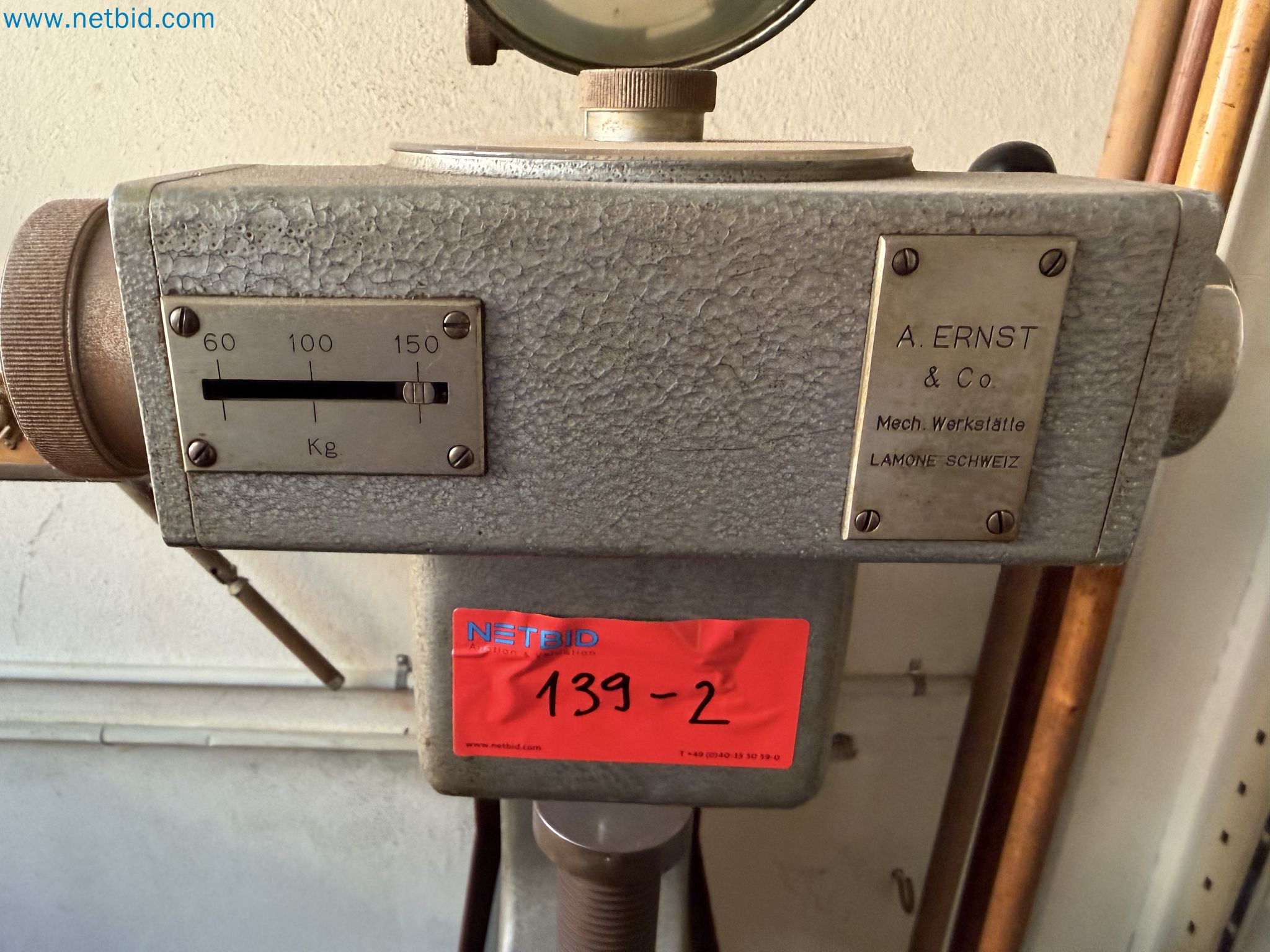 Closure of the Amiet Workshop: Swiss quality in bag lock manufacturing
-2