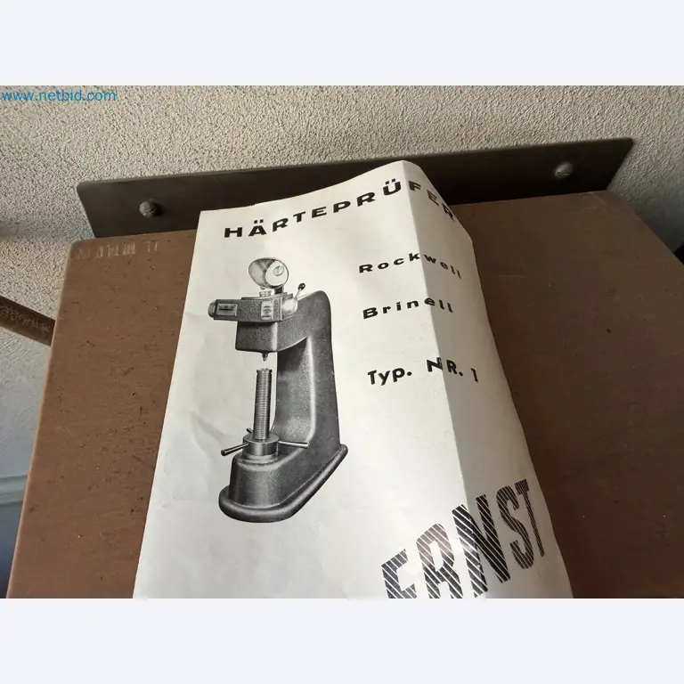 Closure of the Amiet Workshop: Swiss quality in bag lock manufacturing
-5