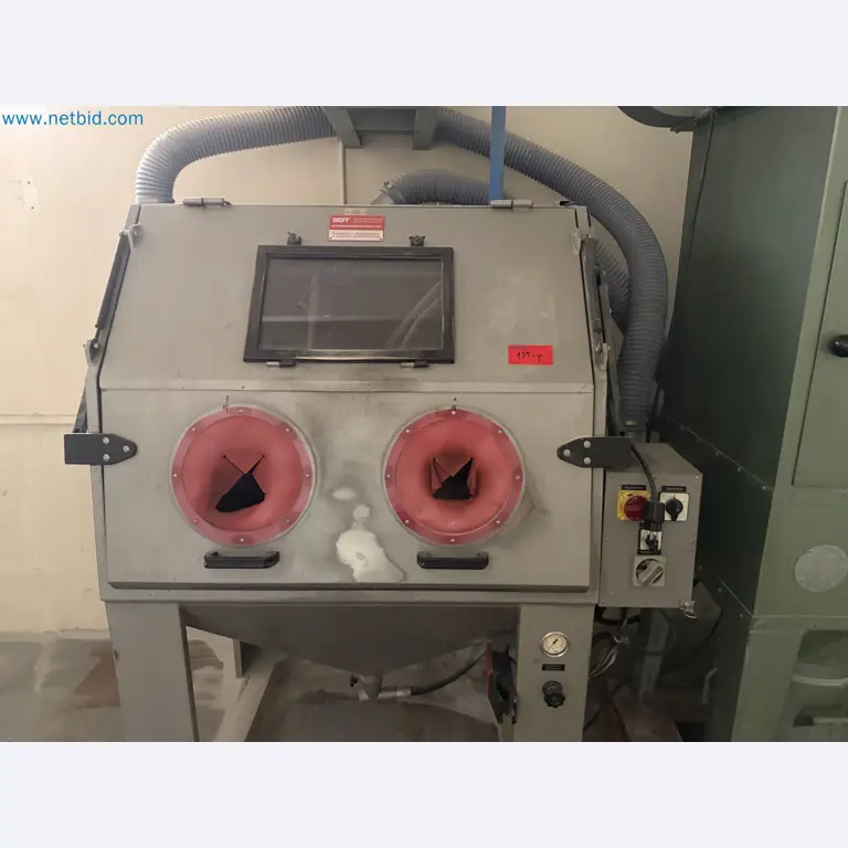 Closure of the Amiet Workshop: Swiss quality in bag lock manufacturing
-2