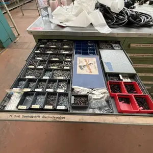 Vsebina omare s predali