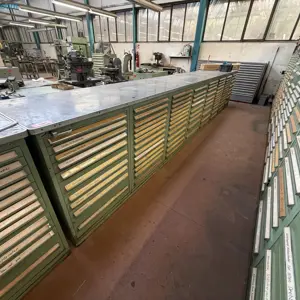 Omare s predali in centralnim zaklepanjem