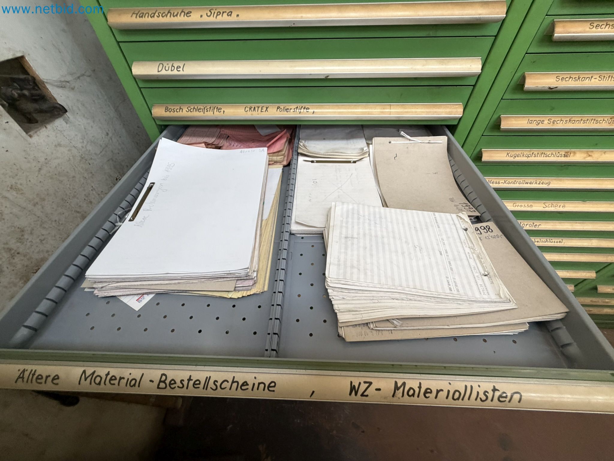 Zaprtje ateljeja Amiet: švicarska kakovost pri proizvodnji ključavnic za torbe
-11