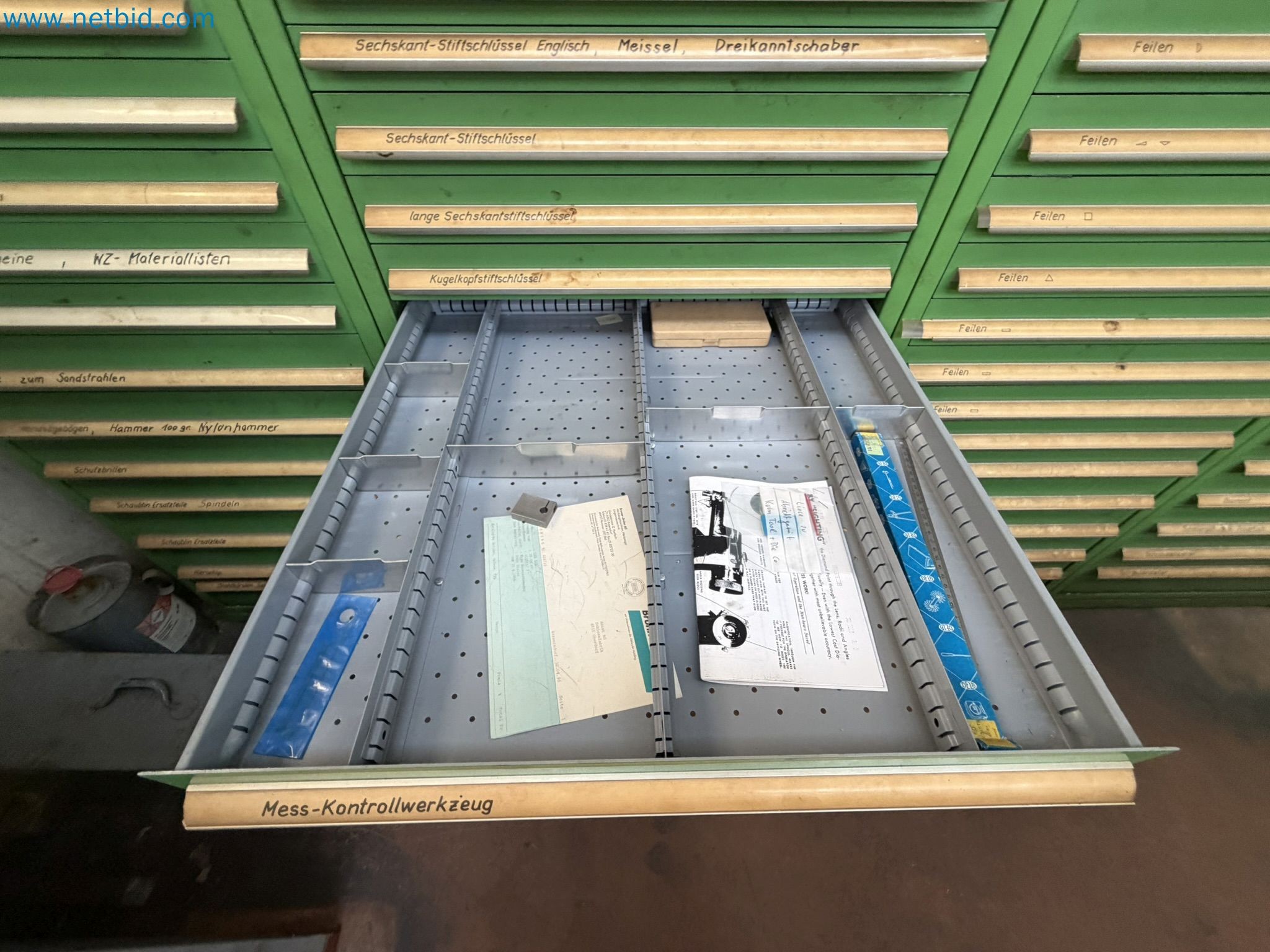 Zaprtje ateljeja Amiet: švicarska kakovost pri proizvodnji ključavnic za torbe
-14