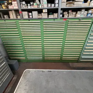 Omare s predali in centralnim zaklepanjem