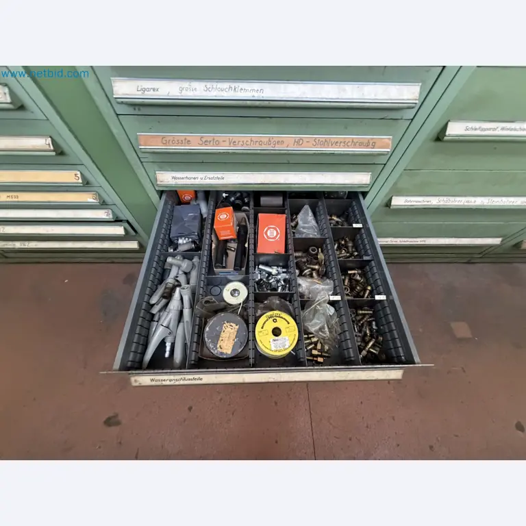 Zaprtje ateljeja Amiet: švicarska kakovost pri proizvodnji ključavnic za torbe
-8