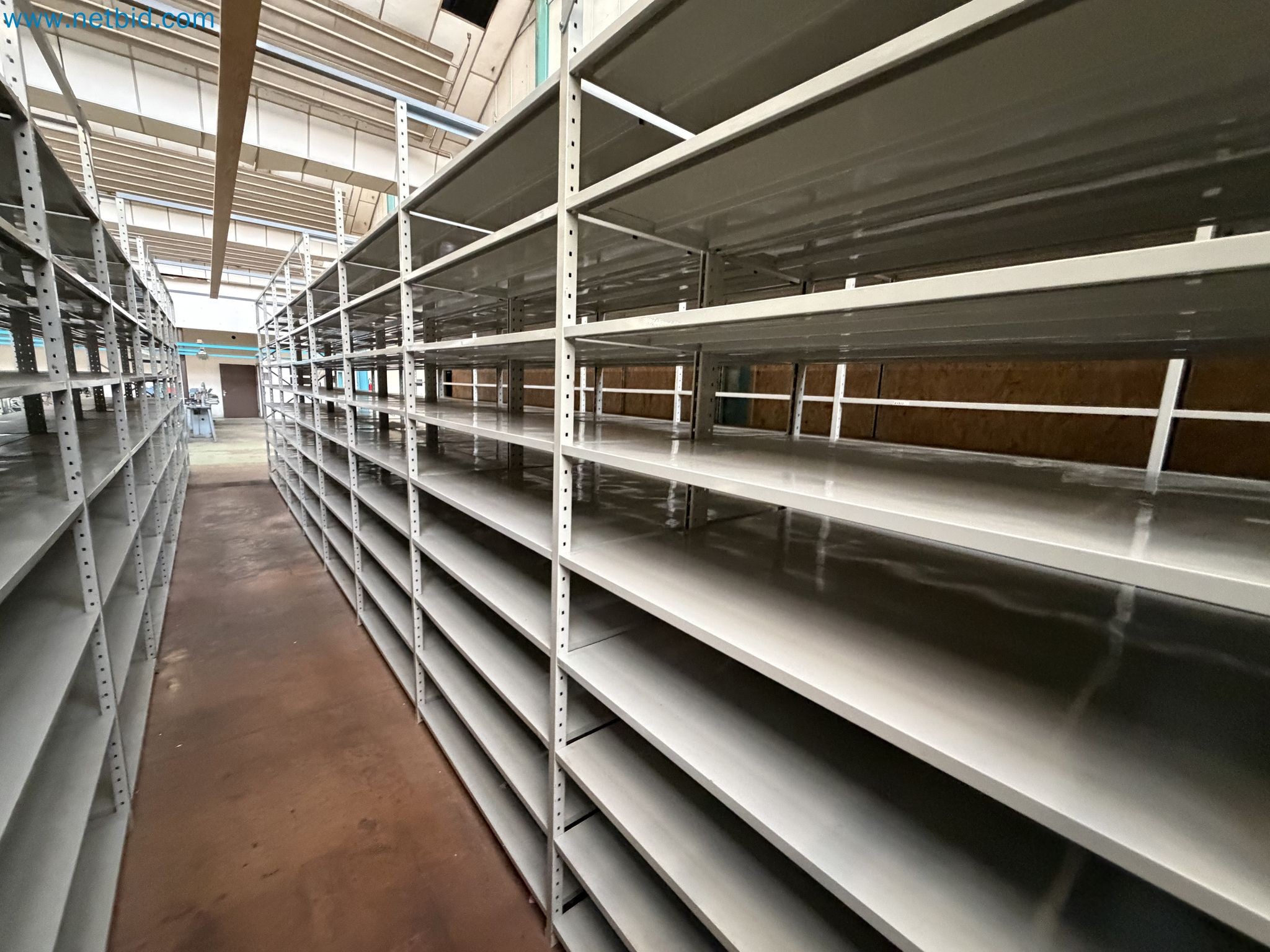 Zaprtje ateljeja Amiet: švicarska kakovost pri proizvodnji ključavnic za torbe
-13