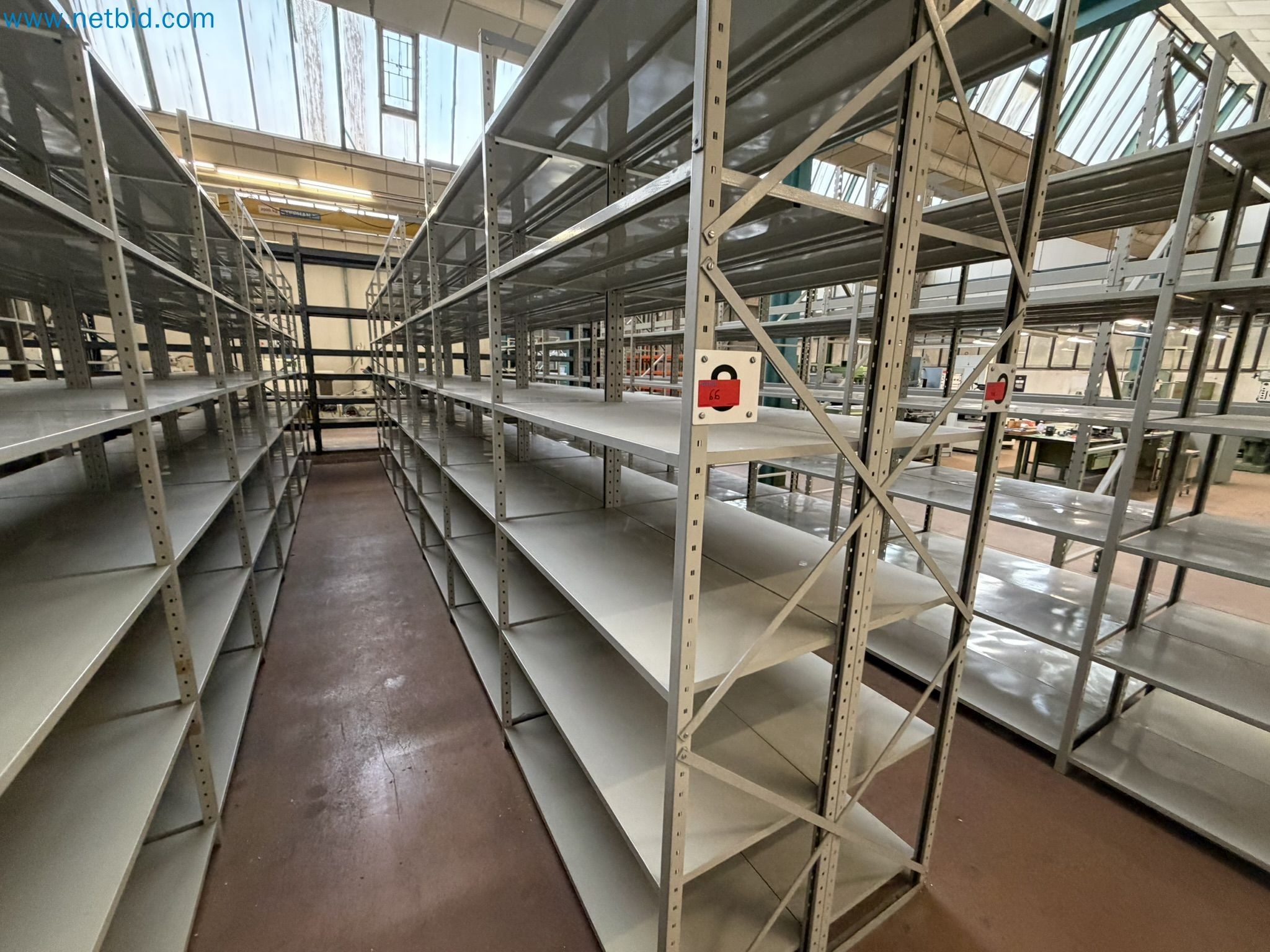 Closure of the Amiet Workshop: Swiss quality in bag lock manufacturing
-2