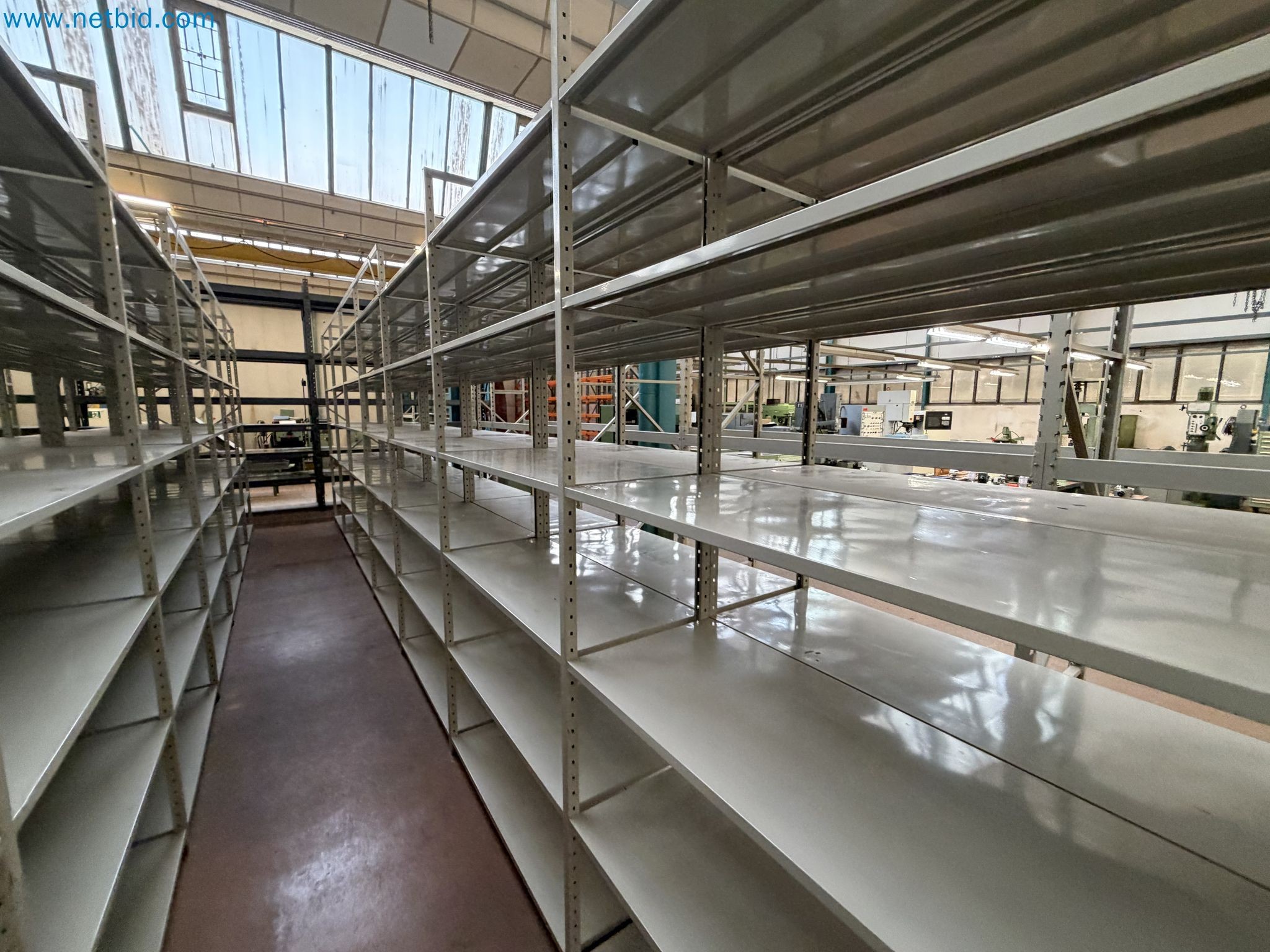 Closure of the Amiet Workshop: Swiss quality in bag lock manufacturing
-5