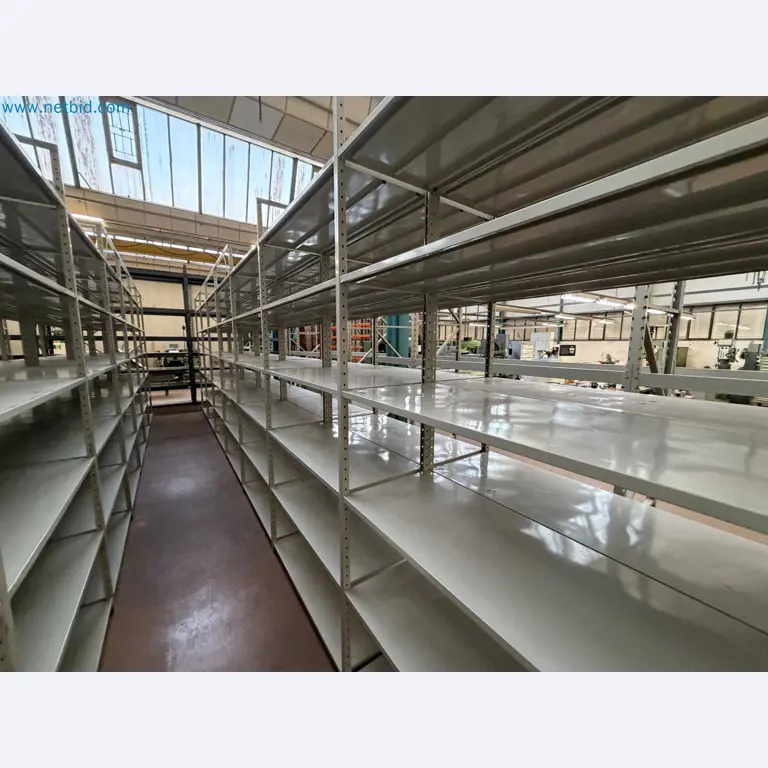 Closure of the Amiet Workshop: Swiss quality in bag lock manufacturing
-5