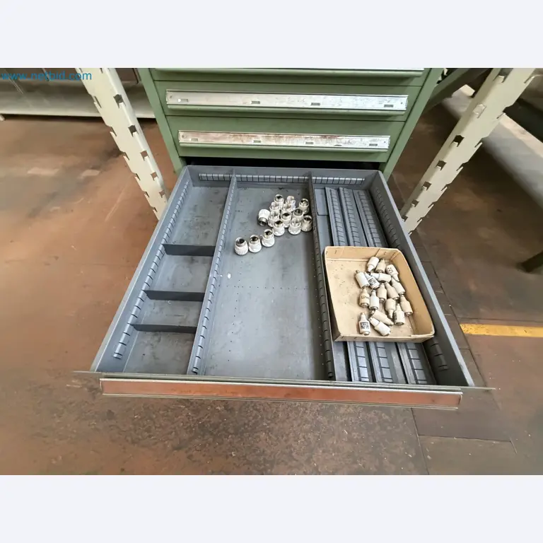 Closure of the Amiet Workshop: Swiss quality in bag lock manufacturing
-7