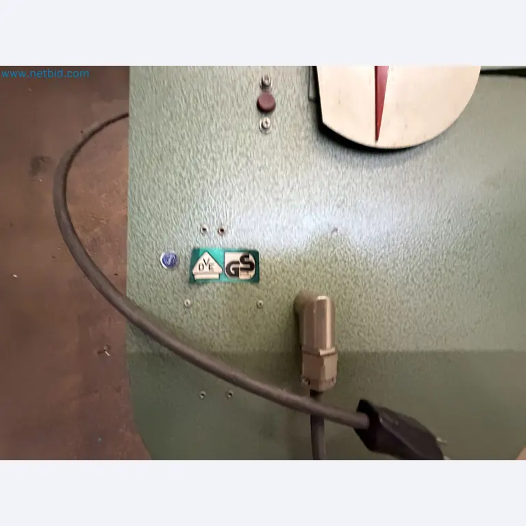Closure of the Amiet Workshop: Swiss quality in bag lock manufacturing
-17