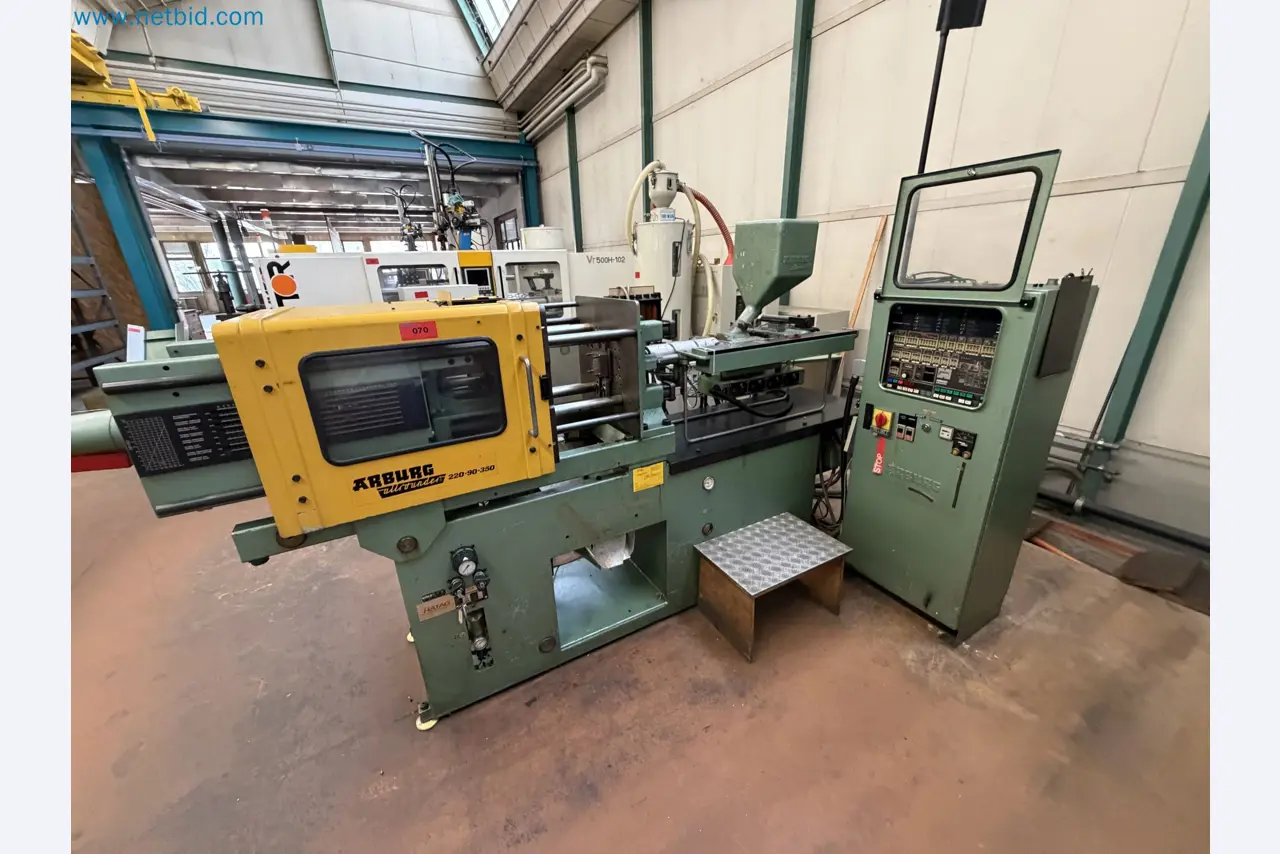 Closure of the Amiet Workshop: Swiss quality in bag lock manufacturing
-1