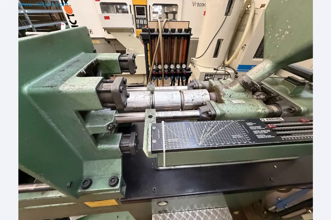 Closure of the Amiet Workshop: Swiss quality in bag lock manufacturing
-5