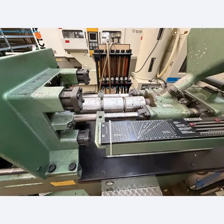 Closure of the Amiet Workshop: Swiss quality in bag lock manufacturing
-5
