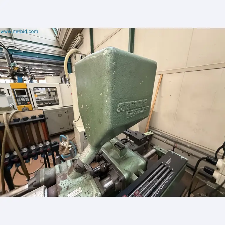 Closure of the Amiet Workshop: Swiss quality in bag lock manufacturing
-6