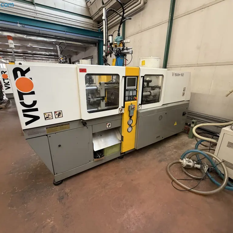 Injection molding machine Victor Taichung VR-50-500H-102