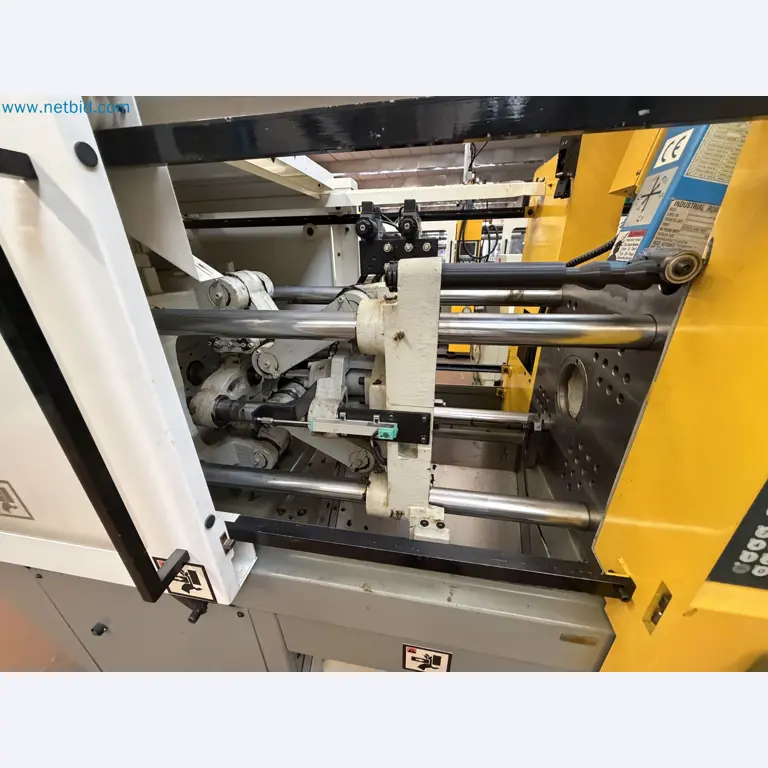 Closure of the Amiet Workshop: Swiss quality in bag lock manufacturing
-4